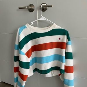 Comfy stripped champion cropped sweatshirt